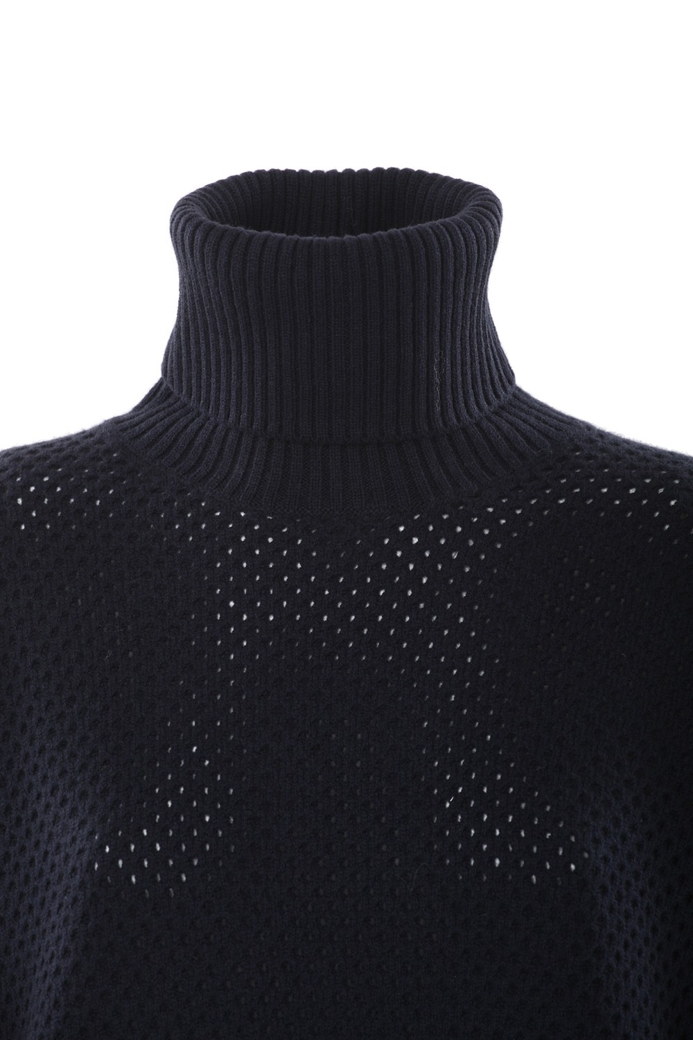 shop FABIANA FILIPPI Saldi Pull: Fabiana Filippi maglia in platinum.
Filato Platinum.
Punto tubolare traforato.
Filo diamante.
Composizione: 75% lana – 15% seta – 10% cashmere.
Made in Italy.. MAD224F525-L038-5131 number 1601580